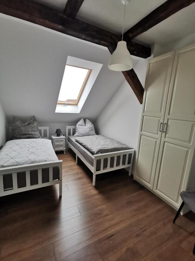 Fewo Rohleder De Mit 130M2 Und Garten Fuer 6Pers Mit 2 Bad 콧부스 외부 사진