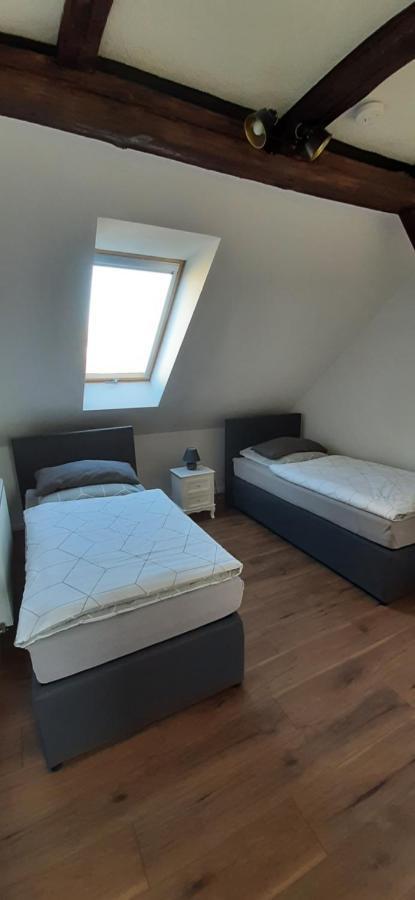 Fewo Rohleder De Mit 130M2 Und Garten Fuer 6Pers Mit 2 Bad 콧부스 외부 사진
